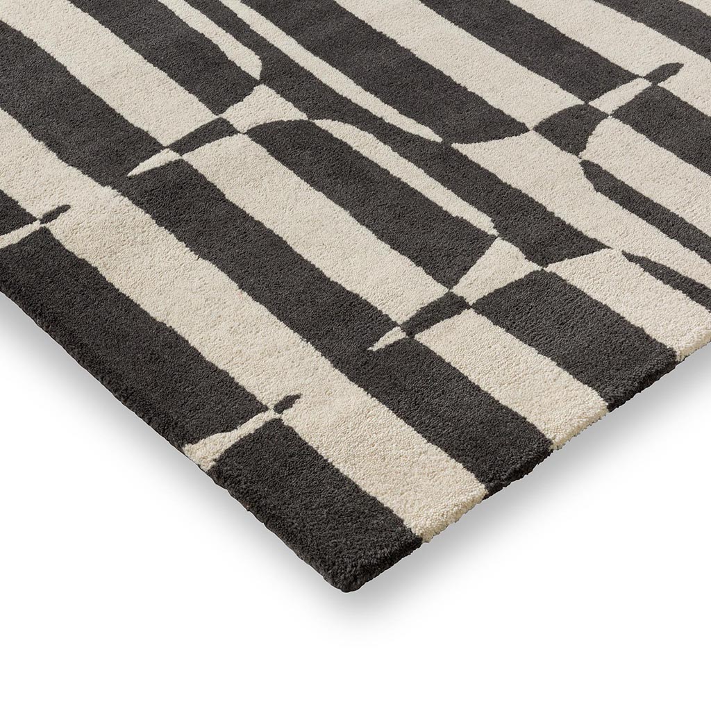 SCI Lohko Stripe Charcoal 123105 160x230