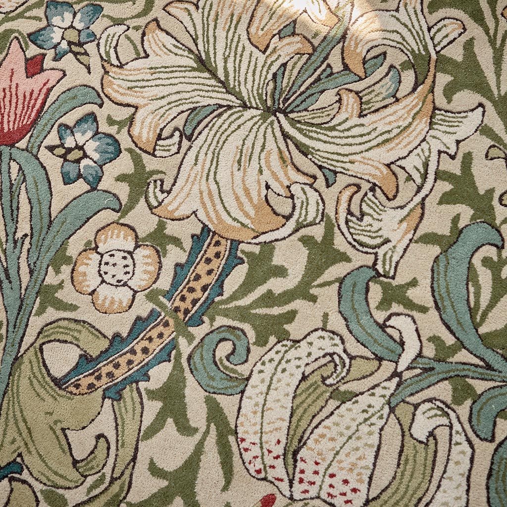 MOR Golden Lily Green Red 130107 200x280