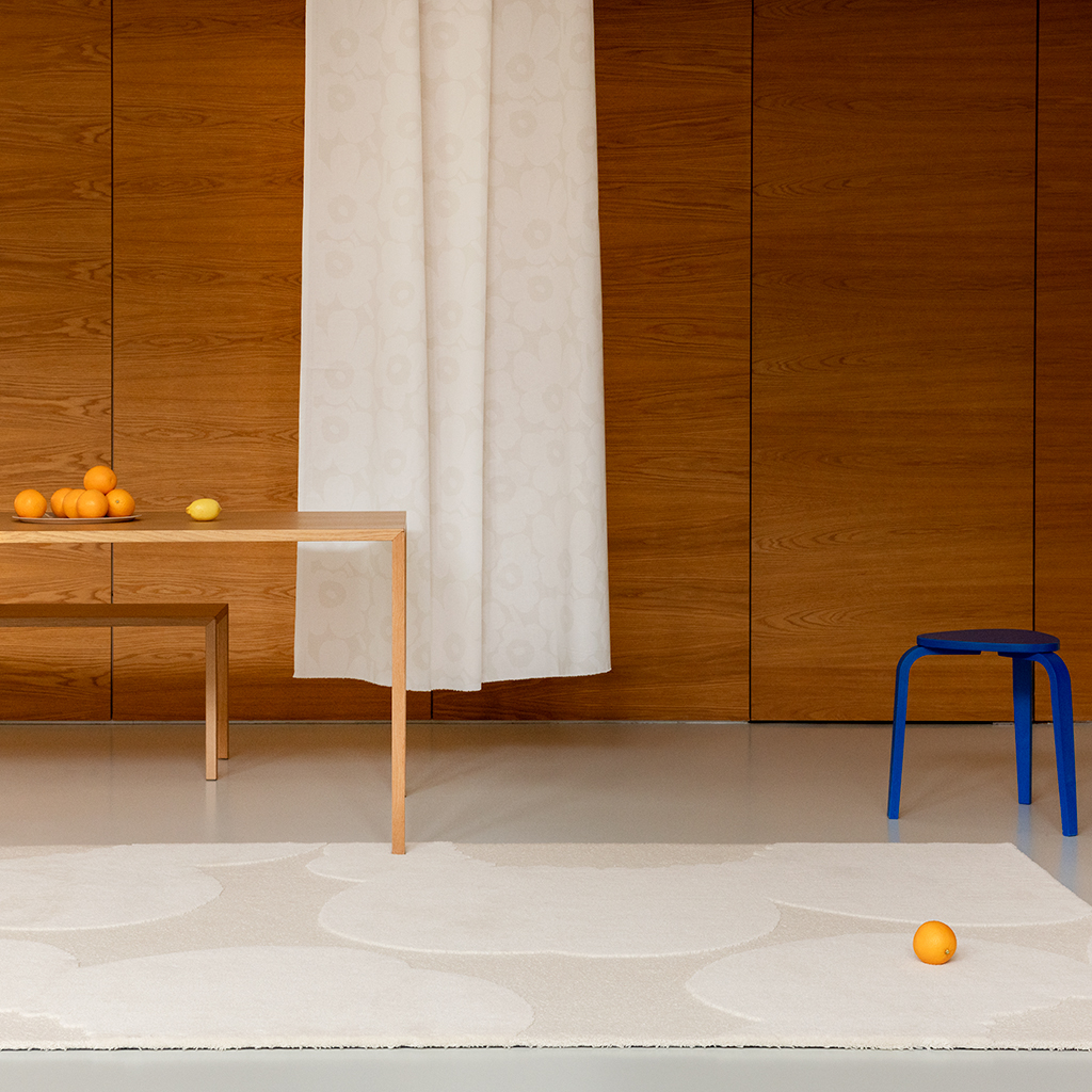 MAR Iso Unikko Natural White 132301 200x300